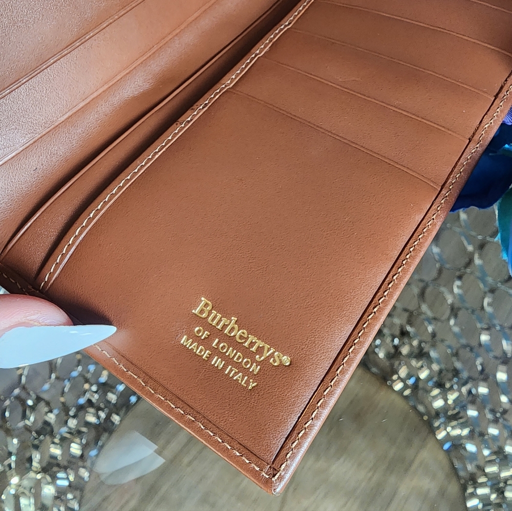 Authentic Burberry Checked Canvas Continental Wallet with Brown Trim - Picture 7 of 12
